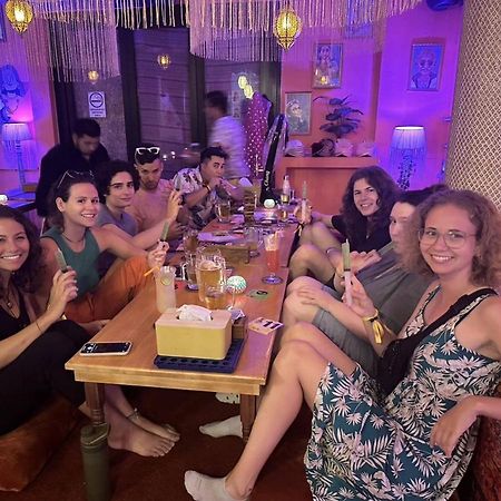 Khao San Social Capsule Hostel Bangkok Dış mekan fotoğraf