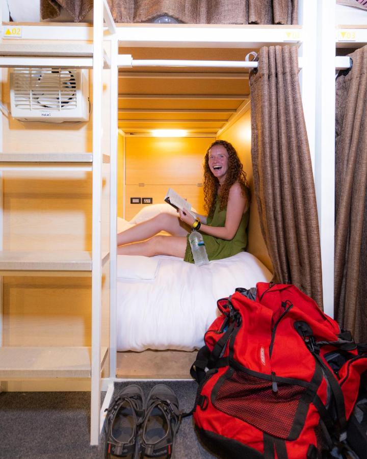 Khao San Social Capsule Hostel Bangkok Dış mekan fotoğraf