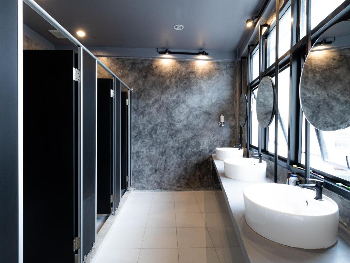Khao San Social Capsule Hostel Bangkok Dış mekan fotoğraf