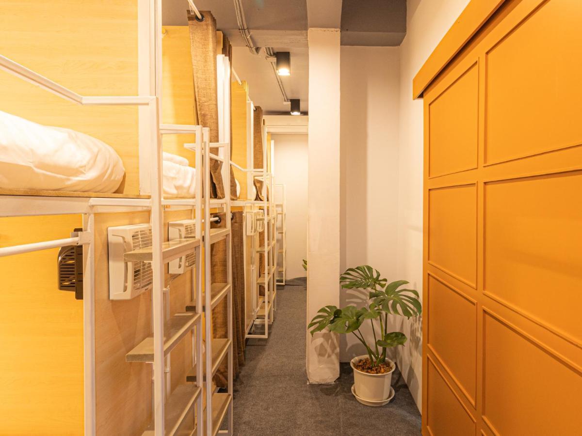 Khao San Social Capsule Hostel Bangkok Dış mekan fotoğraf
