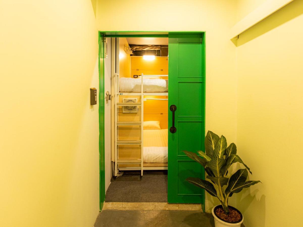 Khao San Social Capsule Hostel Bangkok Dış mekan fotoğraf